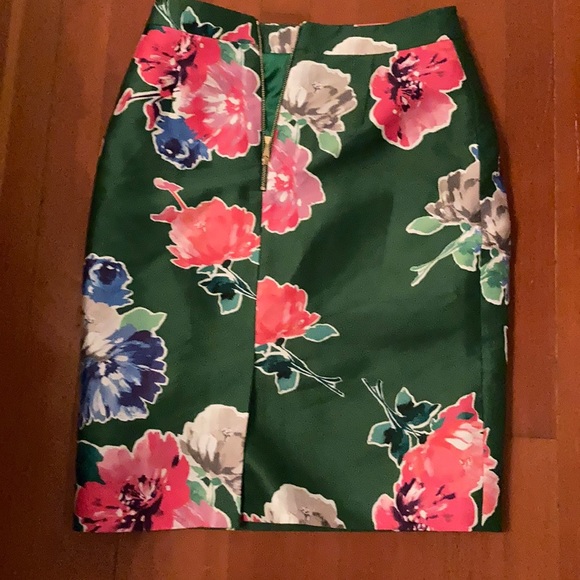 Kate spade size 6 pencil skirt - Picture 2 of 4